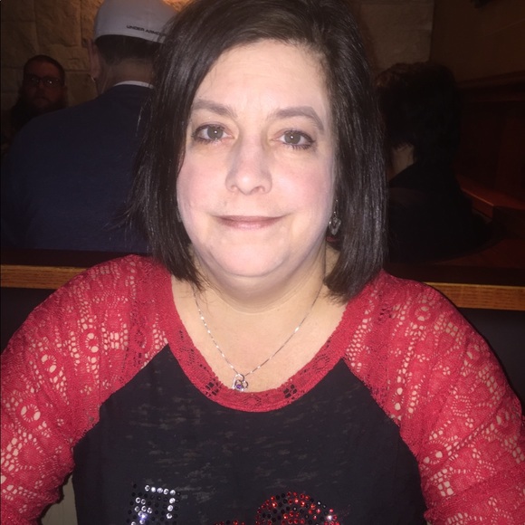 Meet your Posher, Melanie - Picture 1 of 1